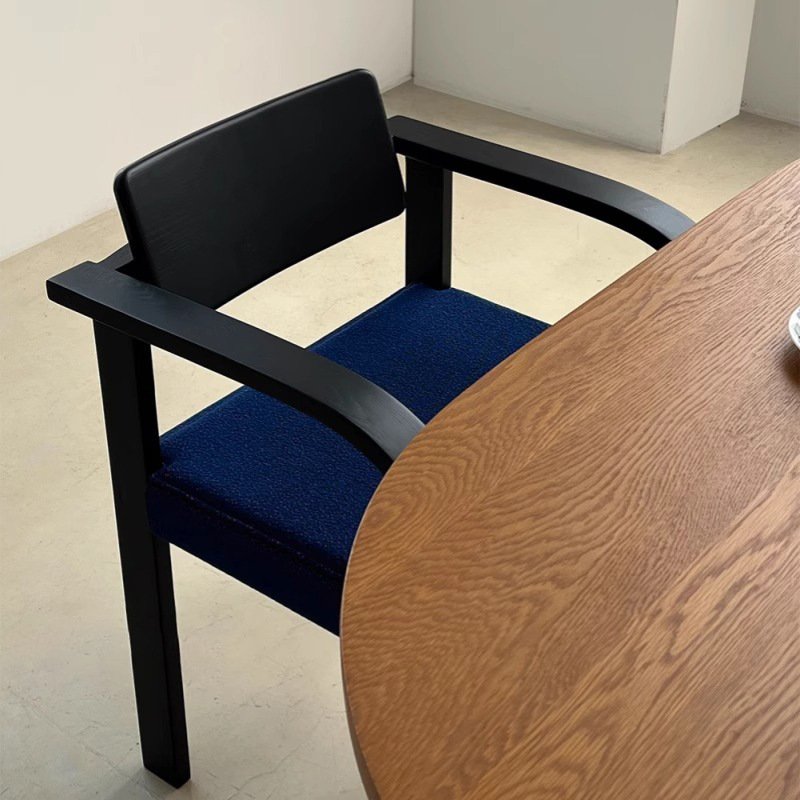 oem french retro curved solid wood armrest backrest non foldable designer restaurant hotel dining chair oem french retro curved solid wood armrest backrest non foldable designer restaurant hotel dining chair